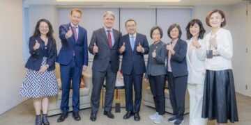 荷蘭代表浦樂施拜會侯友宜     就長照、智慧醫療及永續城市議題交換意見