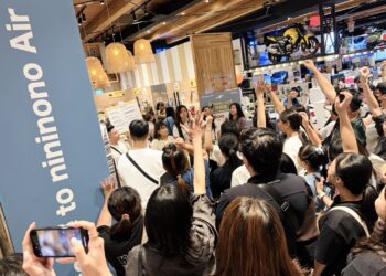 人氣爆棚！nininono快閃高雄百萬網紅現身互動　粉絲搶買新品快收旅行袋、棉花糖托特包、一路外掛包等旅行必備收納好物