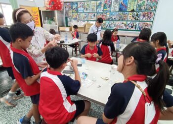 影音/花非花 宜蘭蓪草紙花三代傳承文化紮根