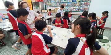 影音/花非花 宜蘭蓪草紙花三代傳承文化紮根