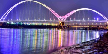 全臺最期待!LINE FRIENDS & minini 玩翻新北耶誕城! 燈飾點亮板橋浪漫約會地圖出爐