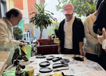 新加坡師生參訪二水經典小鎮  做石硯、品嘗復古餐廳的台式美味