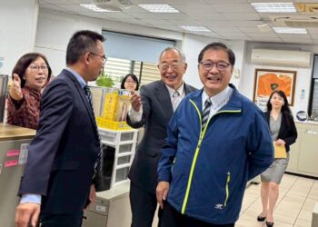 法務部長鄭銘謙視導台南高分檢檢察業務並主持案情研析室揭牌