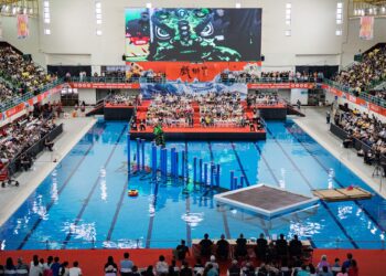 水浪滔滔獅影動,2025高雄戲獅甲水陸雙棲震撼回歸