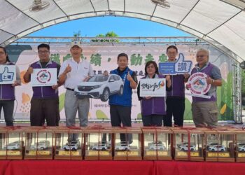 雲科工廠商聯合捐贈服務專車　助縣府強化社福量能