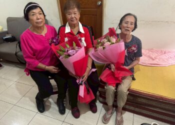 一塊蛋糕的力量     新北泰山阿嬤「人生首度」過生日     感動爆哭:原來這就是幸福