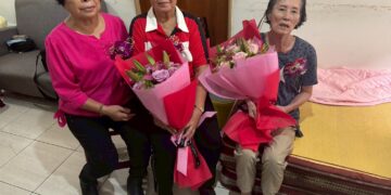 一塊蛋糕的力量     新北泰山阿嬤「人生首度」過生日     感動爆哭：原來這就是幸福