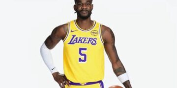 影/《NBA》Ayton打出轉隊代表作 21歲新星Smith Jr.殺出 後場雙槍沒打湖人照樣四連勝