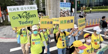 純植飲食成餐飲顯學     響應世界純素日     上千民眾上街遊行     推廣健康、環保新生活