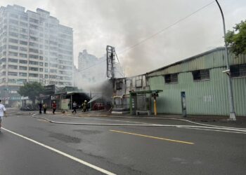 高雄市三民區大昌二路　寶珠里辦公處火警無人傷