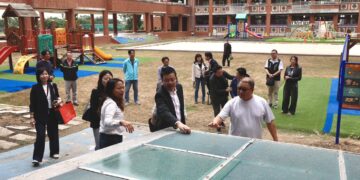 台積電助嘉義縣11所學校災後復原 翁章梁頒感謝狀