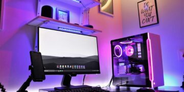 電腦該買桌機還是筆電？電腦與周邊配件選購新手指南！