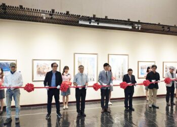 郭綜合醫院總裁郭宗正 畫展在台南市文化中心