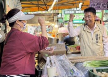 許智傑提倡65歲以上市民免費施打帶狀皰疹疫苗 長照政策新里程碑