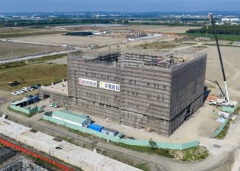 屏科首家廠商「宇晨材料」上梁 屏東高科技產業新邁進