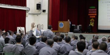 易經走進監獄! 黃國彰理事長以生命教育扭轉更生人未來