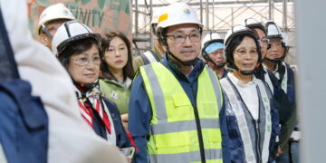 侯友宜視察蘆洲長安停車場 新北 6 年打造 121 座停車場、逾 4 萬個車位