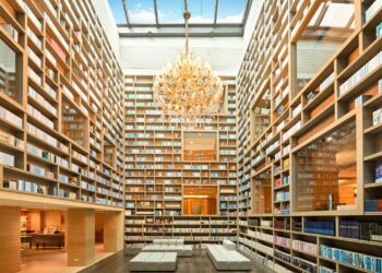 大地酒店年度文學講座壓軸場 金鐘獎主持人詹慶齡帶來《島讀臺灣》深度閱讀分享