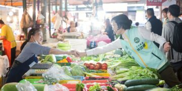 走入大苓市場迎跨年　林岱樺：貼近生活、從市場出發