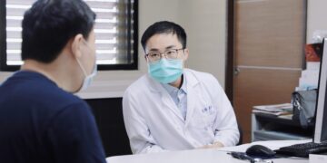 嚴重頭痛造成身心不適    上班族靠兩招緩解惱人偏頭痛