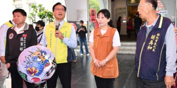 影音/藝術家彩繪彰邑百景  林世賢籲公共建設納入藝術文化元素