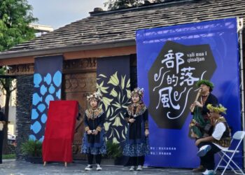 阿瀨創作心路化為《部落的風》 屏縣府全力支持原民文學