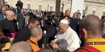 【藝通神意、金彤油滴、匠心獨運】陶藝家張桂維製作「聖杯」,展現「和合共生」的力量。