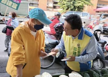 政策臨上路校長竟當「廚餘押車員」 邱建富批：恐被迫違約、疑似圖利業者