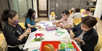 50年心結難解!阿嬤參加「晚美人生」靈性課程 寫信給天堂同學終得平靜