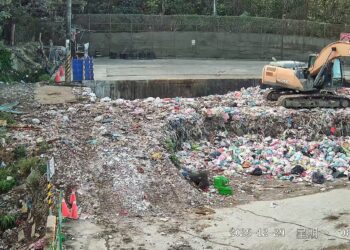 枕頭內藏10餘萬現金丟入垃圾車  父女急求助清潔隊全力協尋順利找回