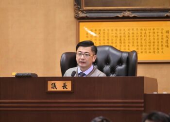 ▲彰化縣議會議長謝典霖主持臨時會（圖／謝典霖臉書）