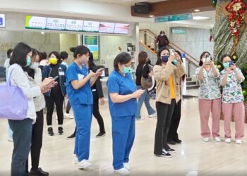 彰基歲末連辦三場大咖演唱會　護理師嗨喊：在醫院也能近距離追星