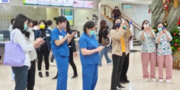 彰基歲末連辦三場大咖演唱會　護理師嗨喊：在醫院也能近距離追星