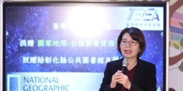 黃秀芳紮根環境永續  牽線《國家地理》全縣國中生免費看