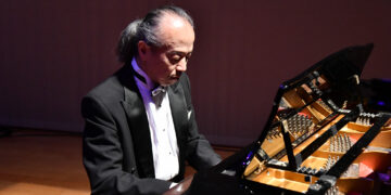 「月光仙子」繆沁琳悠揚笛音傳愛!「心光音樂會」演奏帕米爾的春天 全場如癡如醉