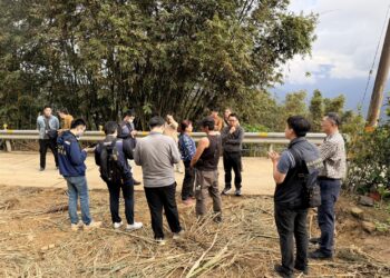 新北三峽山區農地遭棄置瀝青刨除料     環保局移送檢調偵辦營造公司