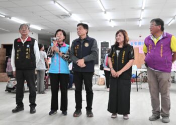 吉安鄉愛心團隊送愛光復鄉  游淑貞發放關懷金與暖被