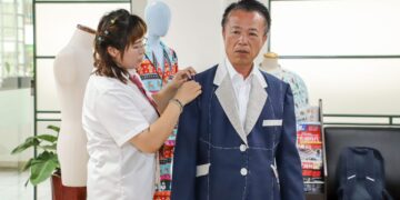 嘉義青創躍上國際舞台　陳詩婷勇奪世界洋服大賽青年組金牌