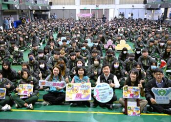 嘉義縣推動失智友善教育  「奶奶的便利貼」繪本暖心分享