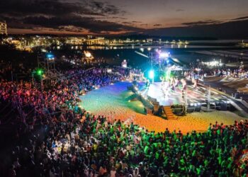 屏東落山風藝術季《海口狂想曲》 狂歡派對1/3席捲海口沙灘