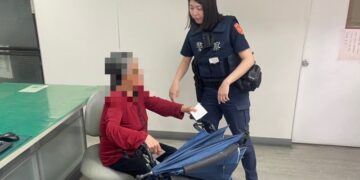 老嫗徒步迷失1公里　屏東警守護平安返家