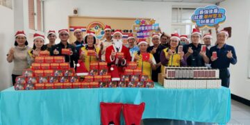 老翁受困排水溝 潮警合力消防救援平安返家祭潮州警訊