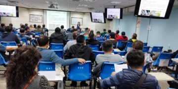 路口安全不鬆懈　嘉義市監理站強化大客車駕駛路口停讓意識