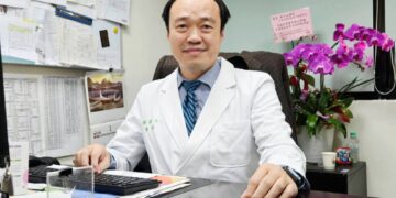 年長者骨鬆要治   牙齒也要顧  配合醫師正確用藥指引  避免隱藏風險