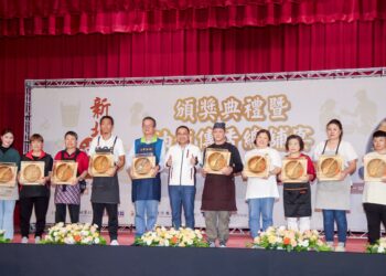 職人精神守護傳統!新北油飯節頒獎 侯友宜讚譽金賞得主 期許傳承油飯文化記憶