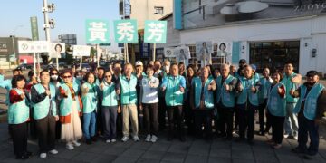 黃秀芳台一線站路口  要衝電話民調第一