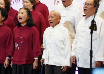 百歲人瑞登台高歌 中區客家歌謠賽跨世代傳唱