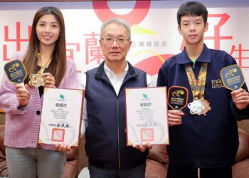 匹克球世界盃奪佳績   蔡萱、蔡瀚琛獲縣長接見表揚