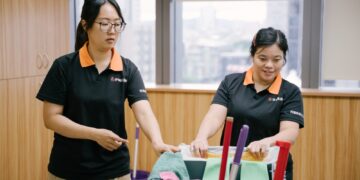 以信任為核心的支持系統   就業服務牽手同行