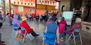 東港警深入琉球鄉樂齡學習中心　透過多元宣導提升高齡者交通安全意識